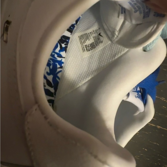 Nike Air Force 1 - Picture 2 of 3